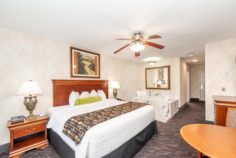 Bellissimo Hotel, Trademark By Wyndham Near Foxwoods Casino Hotel 3*