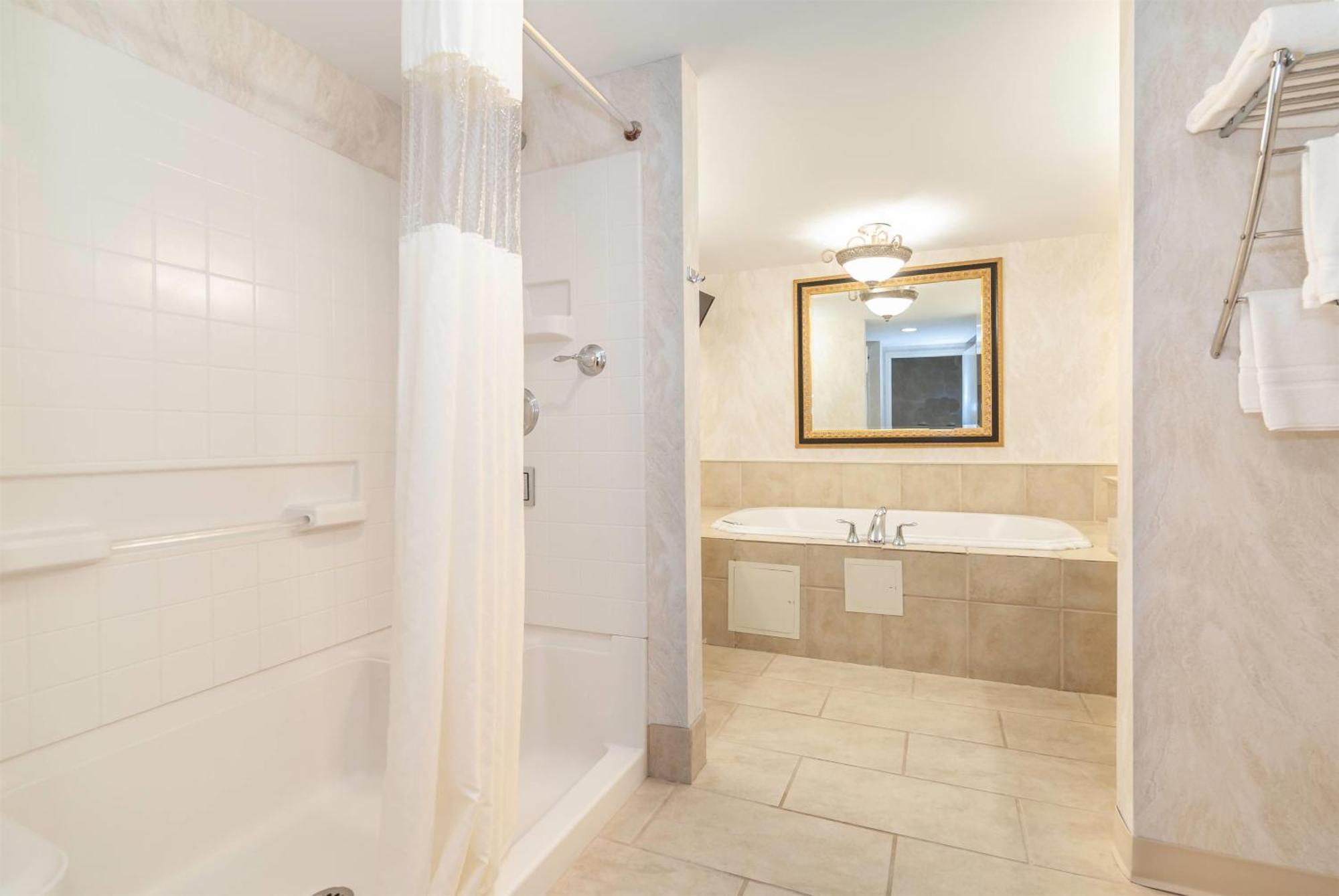 Bellissimo Hotel, Trademark By Wyndham Near Foxwoods Casino Hotel