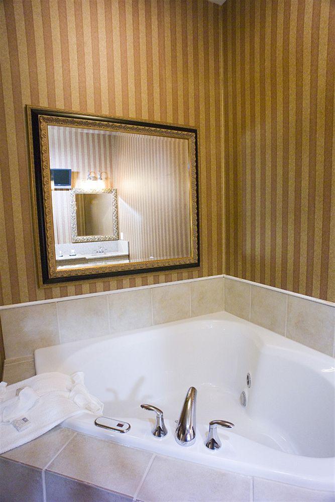 Bellissimo Hotel, Trademark By Wyndham Near Foxwoods Casino 3* North Stonington