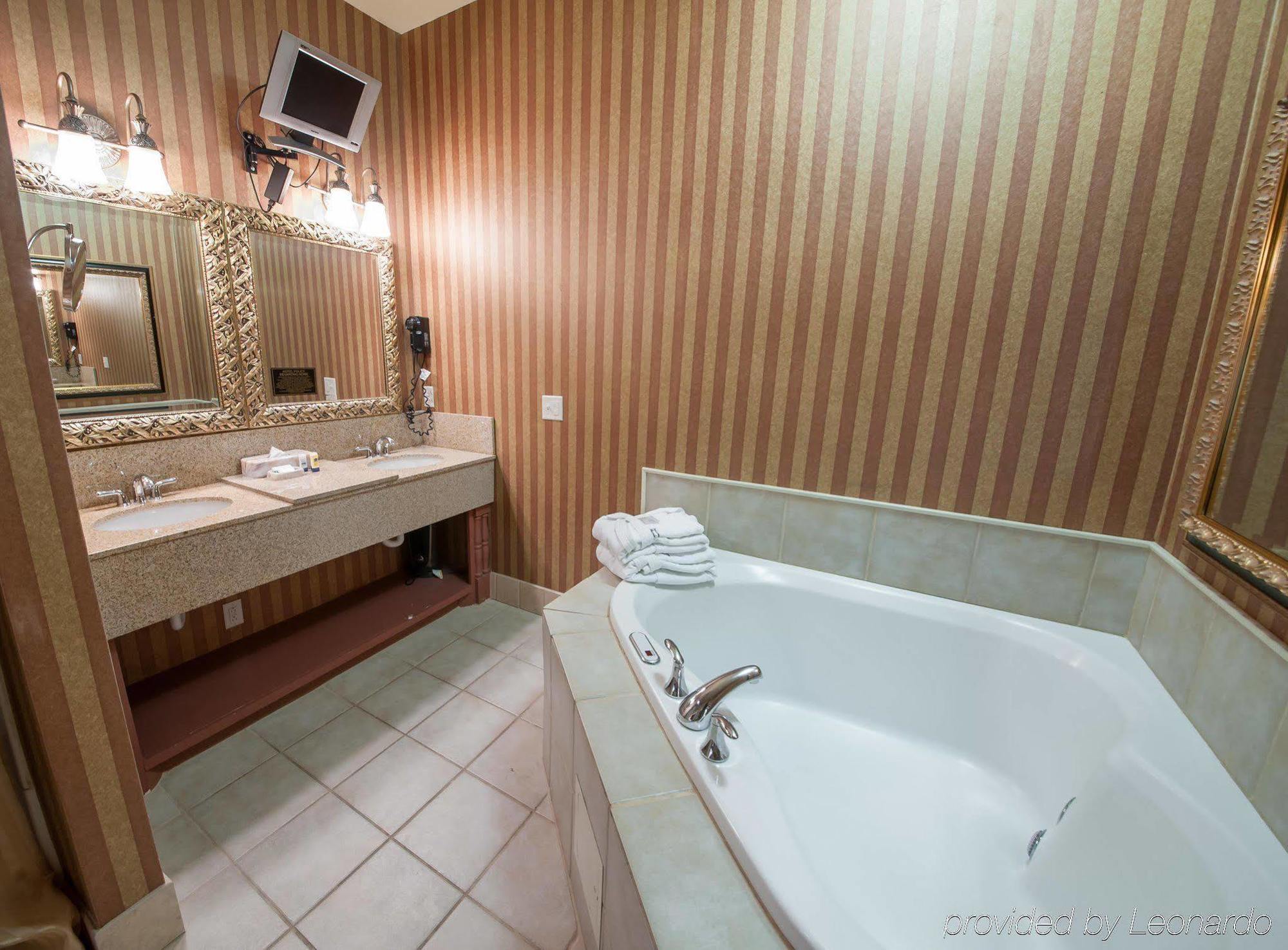 Bellissimo Hotel, Trademark By Wyndham Near Foxwoods Casino Hotel North Stonington